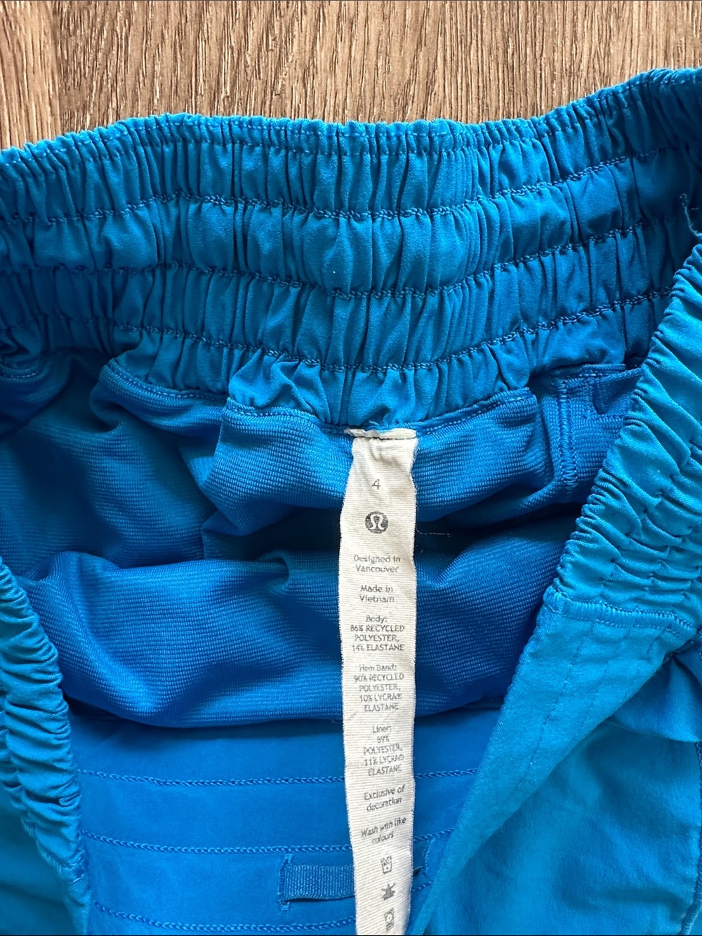 Lululemon Hotty Hot High Rise 4" Short Poolside Size 4 Athletic Running - Picture 2 of 5